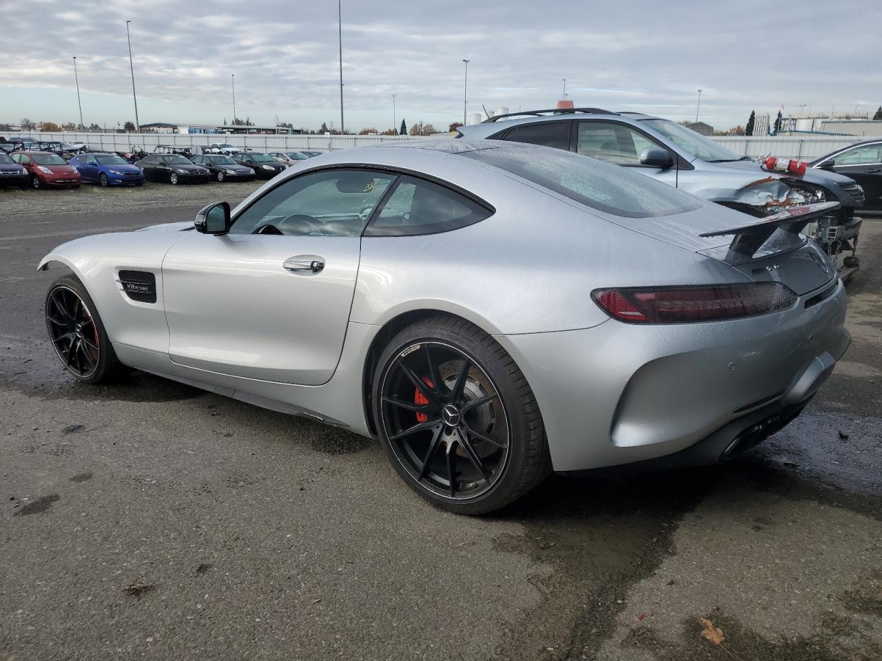 Image 2 of 2020 MERCEDES-BENZ AMG GT C 2020 with VIN WDDYJ8AA3LA028983
