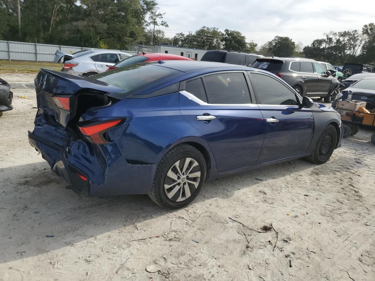 Image 3 of 2020 NISSAN ALTIMA S 2020 with VIN 1N4BL4BV8LC192986