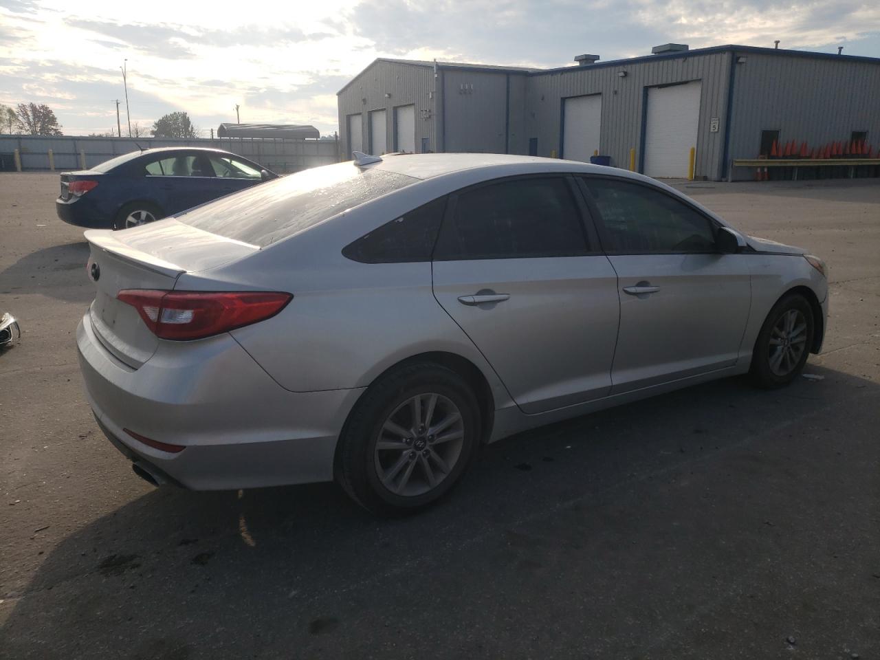 Изображение 3 2017 HYUNDAI SONATA SE 2017 с VIN 5NPE24AF9HH452795