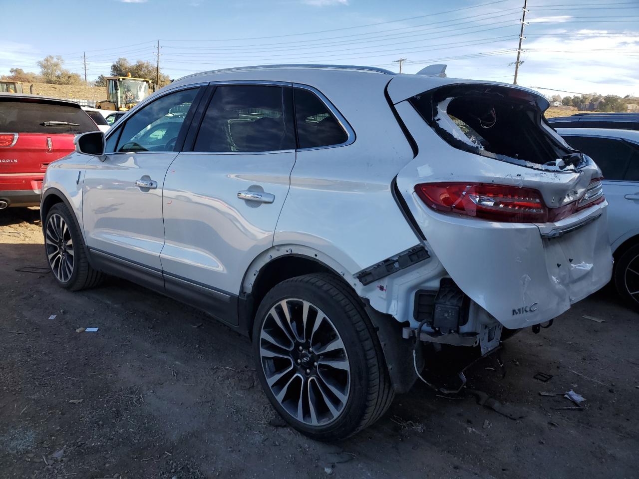 Image 2 of 2019 LINCOLN MKC RESERVE 2019 with VIN 5LMTJ3DH9KUL32499