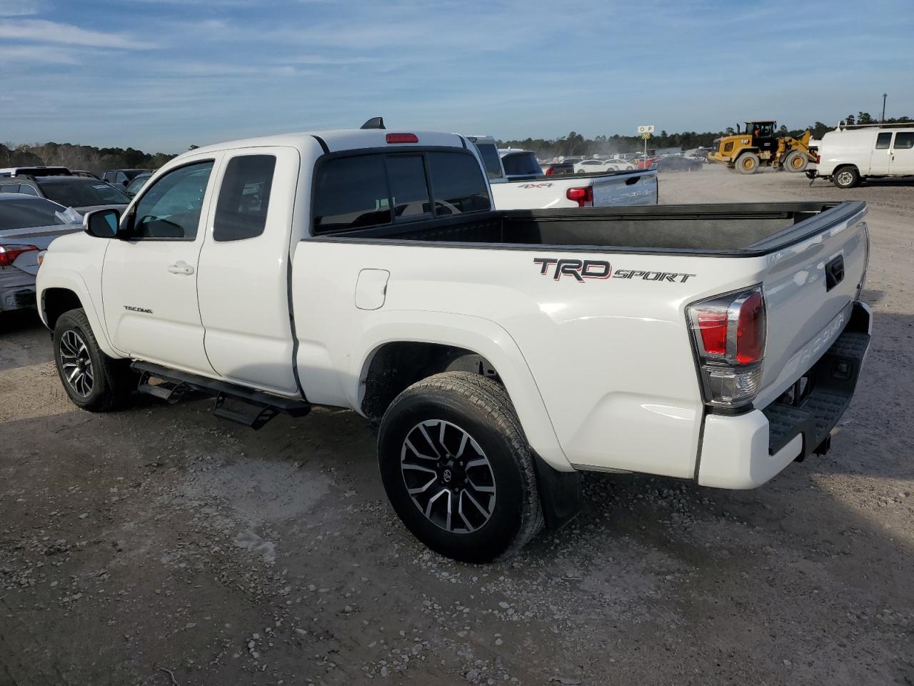 Image 2 of Toyota Tacoma Access Cab 2023 with VIN 3TYRZ5CNXPT028787