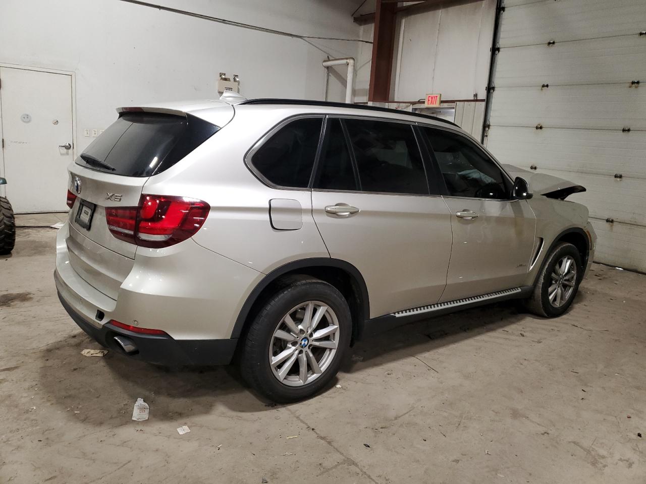 Obraz 3 z 2015 BMW X5 XDRIVE35I 2015 z VIN 5UXKR0C56F0K63932
