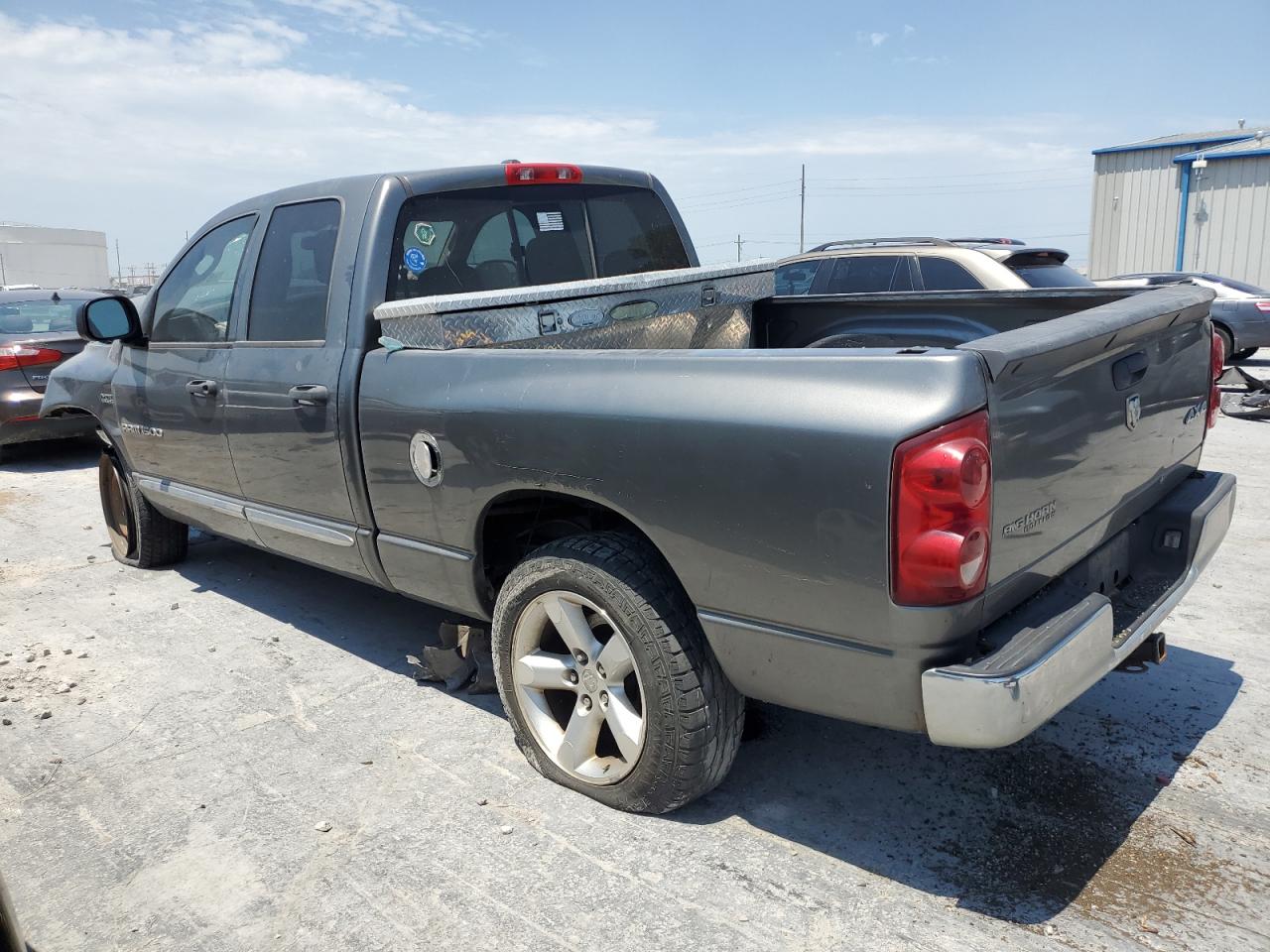 Изображение 2 2007 DODGE RAM 1500 ST 2007 с VIN 1D7HU18207S239815