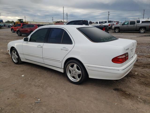 Obraz 2 z 2001 MERCEDES-BENZ E 320 2001 z VIN WDBJF65J31B248383