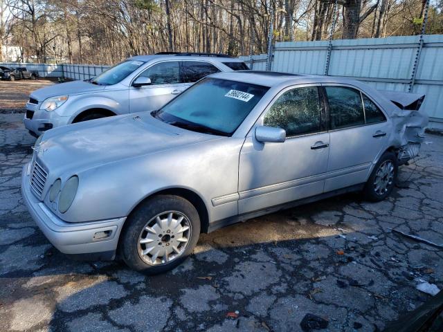 Obraz 1 z 1998 MERCEDES-BENZ E 300TD 1998 z VIN WDBJF25F2WA472598