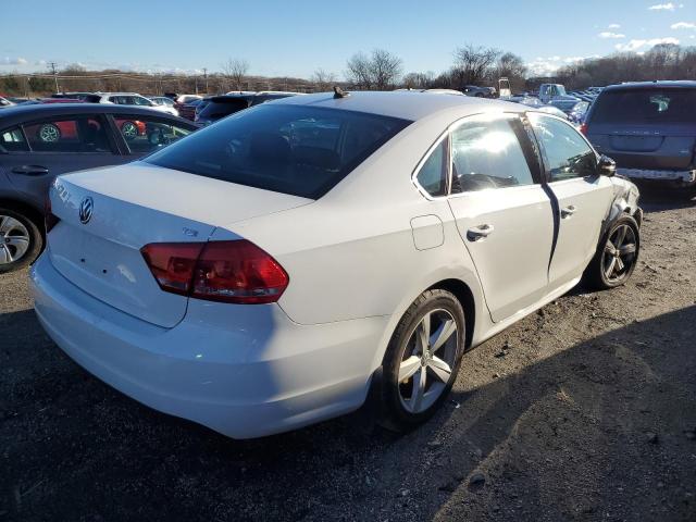 Изображение 3 2015 VOLKSWAGEN PASSAT S 2015 с VIN 1VWAT7A36FC102369