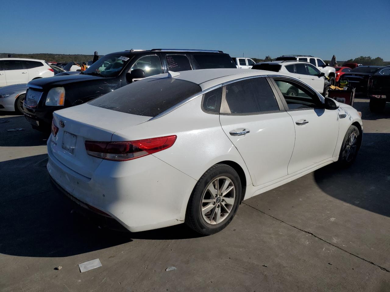 Image 3 of 2017 KIA OPTIMA LX 2017 with VIN 5XXGT4L37HG138695