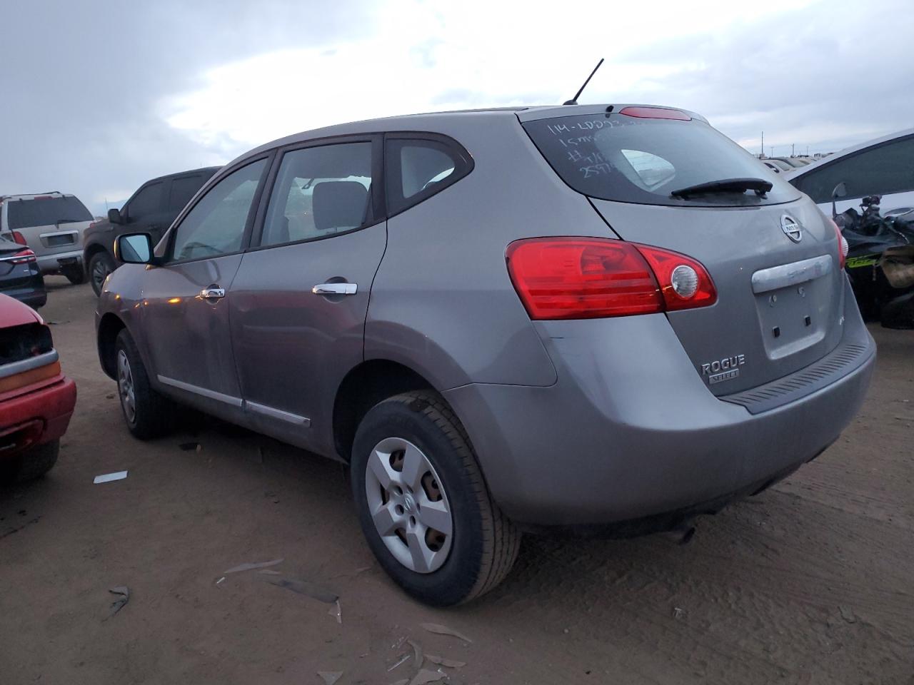 Image 2 of 2015 NISSAN ROGUE SELECT S 2015 with VIN JN8AS5MV1FW765312