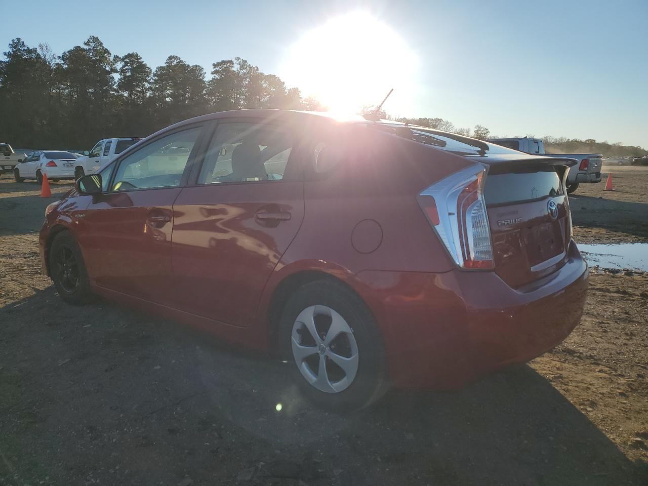 Image 2 of 2013 TOYOTA PRIUS  2013 with VIN JTDKN3DU3D1622195