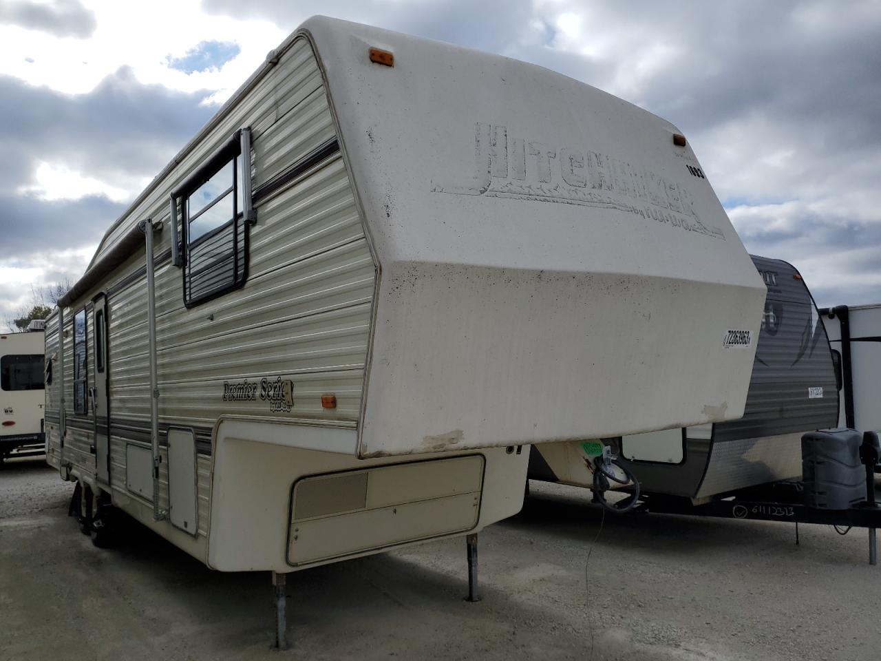 Изображение 1993 NUWA HITCHHIKER 1993