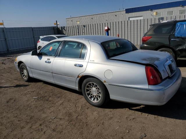 Изображение 2 2001 LINCOLN TOWN CAR SIGNATURE 2001 с VIN 1LNHM82W61Y734664