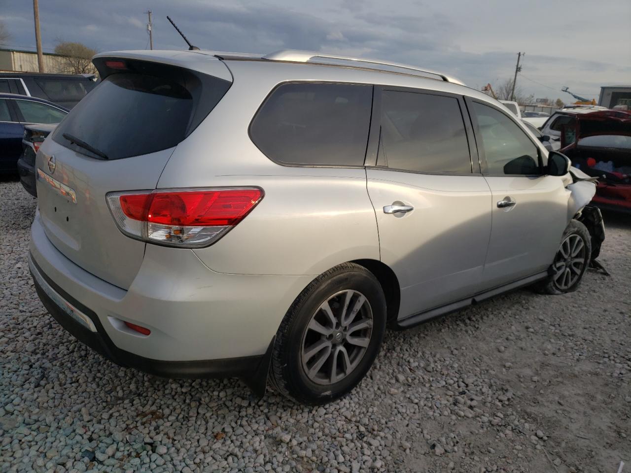 Obraz 3 z 2015 NISSAN PATHFINDER S 2015 z VIN 5N1AR2MN5FC690245
