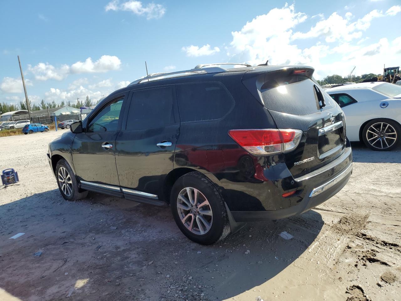 Obraz 2 z 2014 NISSAN PATHFINDER S 2014 z VIN 5N1AR2MM1EC637242