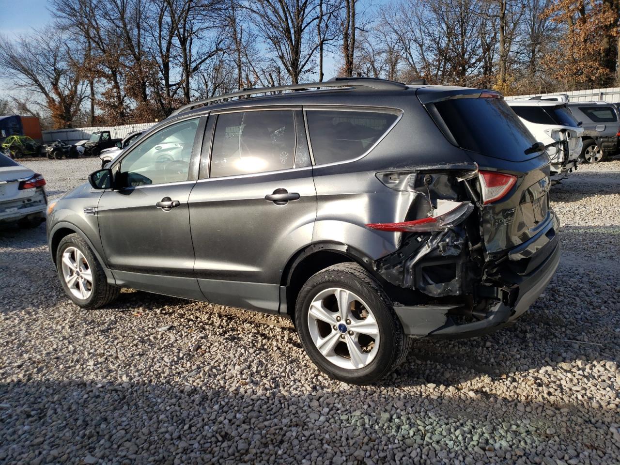 Image 2 of 2016 FORD ESCAPE SE 2016 with VIN 1FMCU9GX2GUC17654