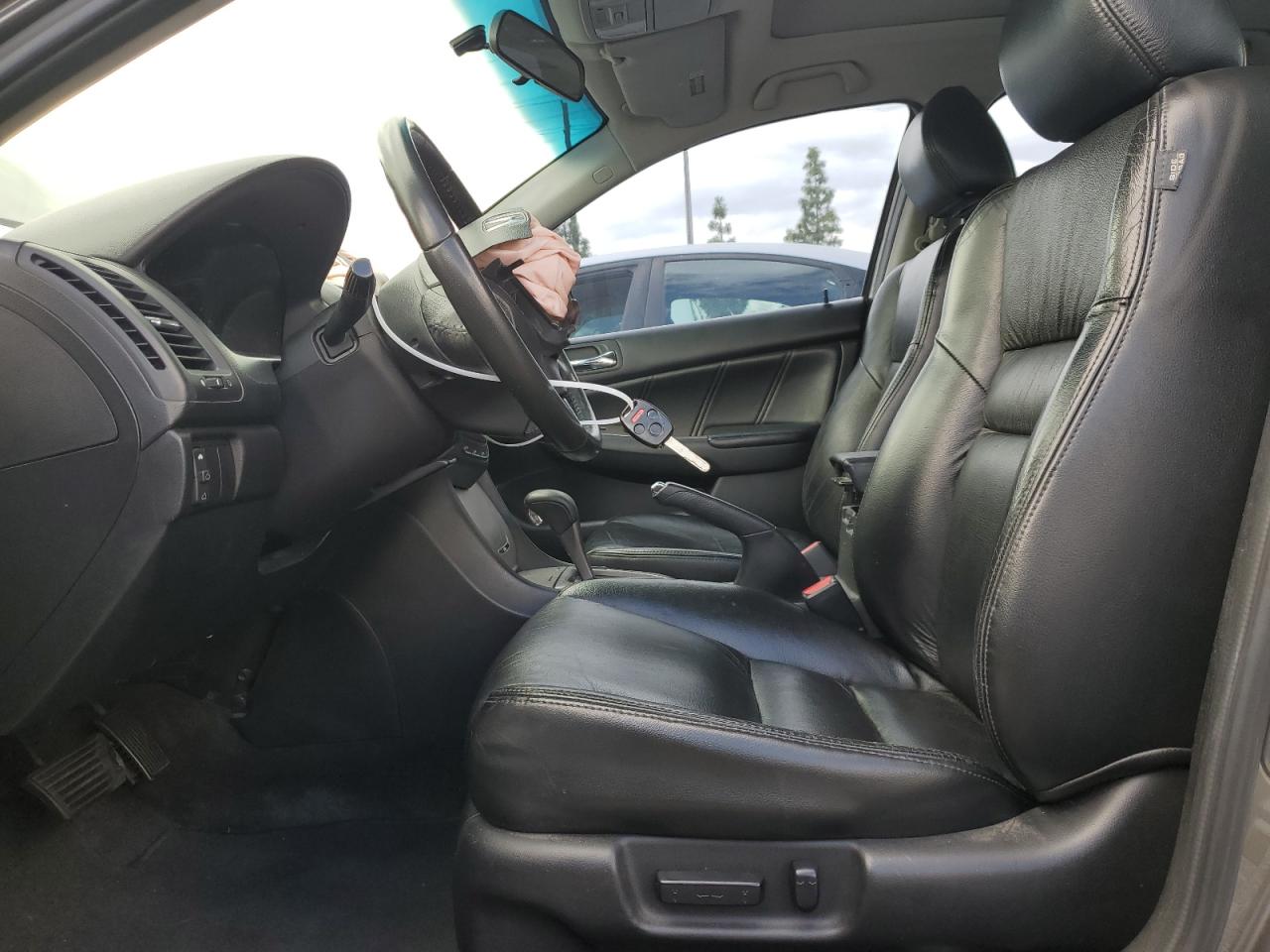 Изображение 1 2006 HONDA ACCORD EX 2006 с VIN 1HGCM56836A053985