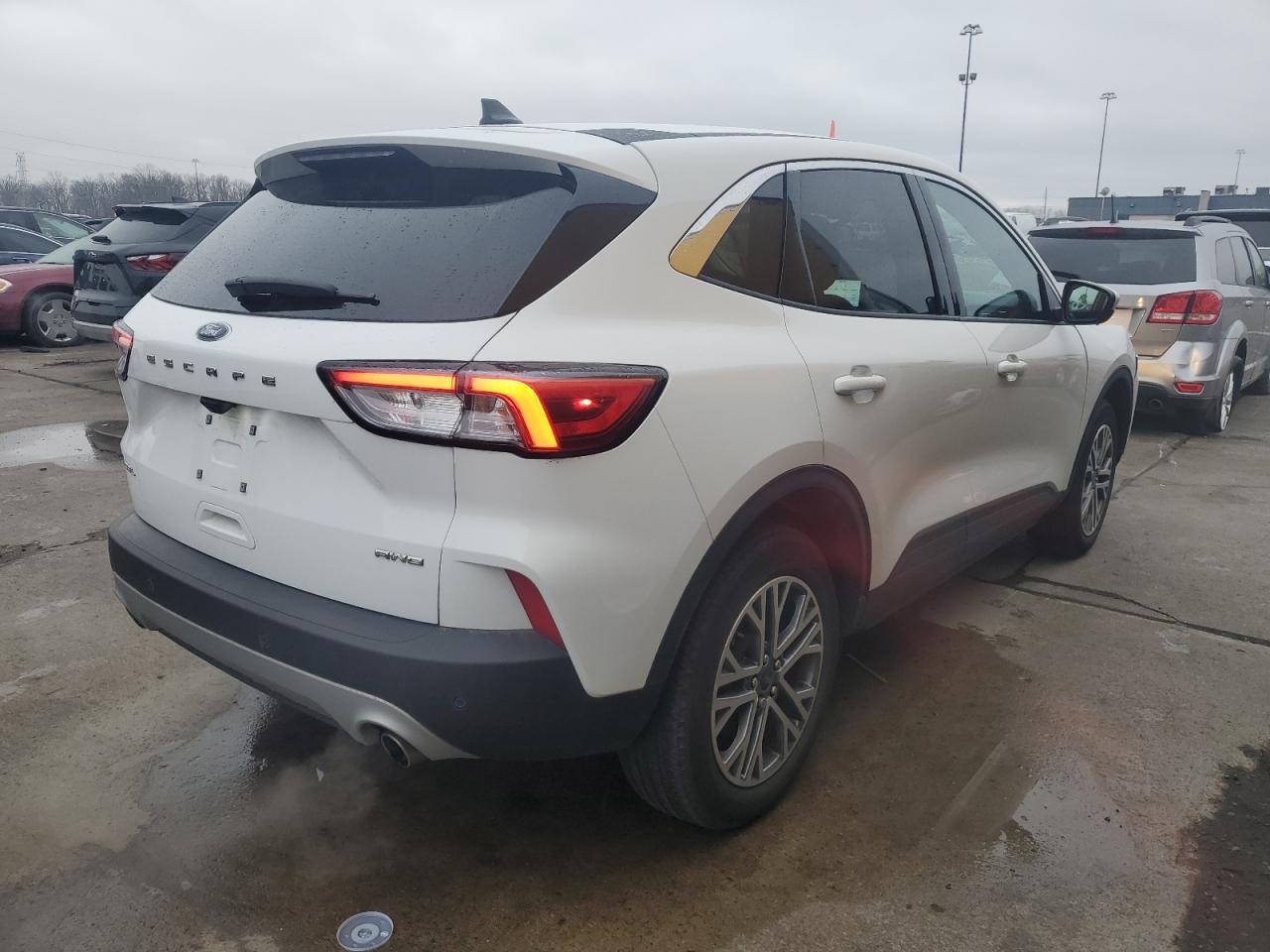 Image 3 of 2022 FORD ESCAPE SEL 2022 with VIN 1FMCU9H68NUA60005