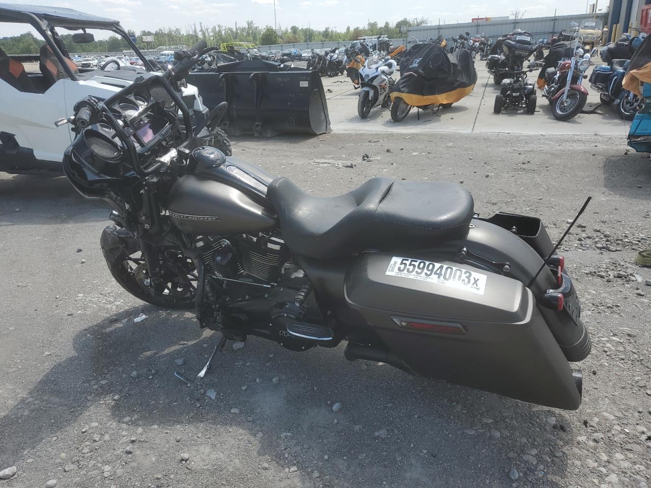 Image 3 of Harley-Davidson Flhxs 2020 with VIN 1HD1KRP17LB601463