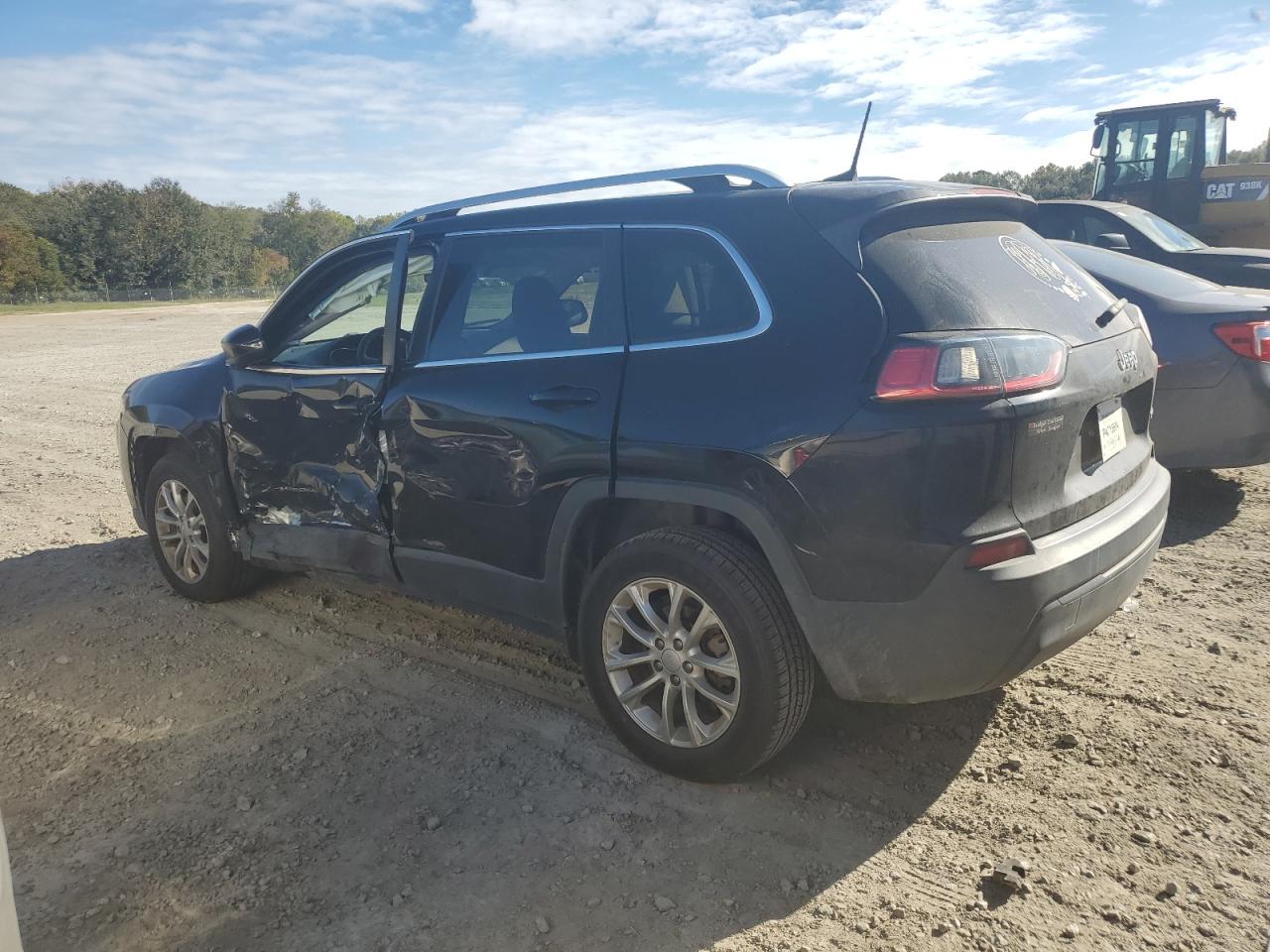 Image 2 of 2019 JEEP CHEROKEE LATITUDE 2019 with VIN 1C4PJLCB0KD242681