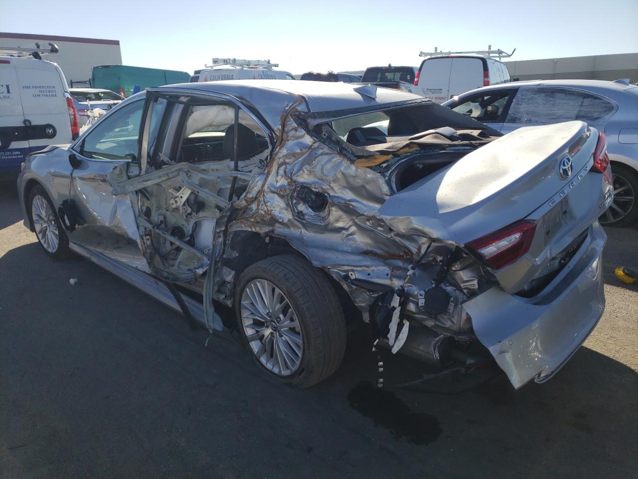 Изображение 2 2020 TOYOTA CAMRY XLE 2020 с VIN 4T1F31AK1LU012223