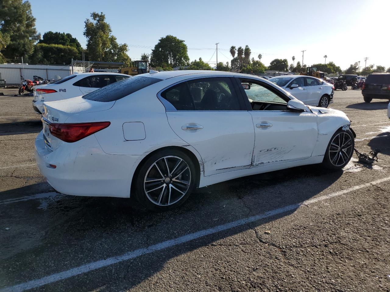 Image 3 of 2014 INFINITI Q50 HYBRID PREMIUM 2014 with VIN JN1AV7AP3EM691165