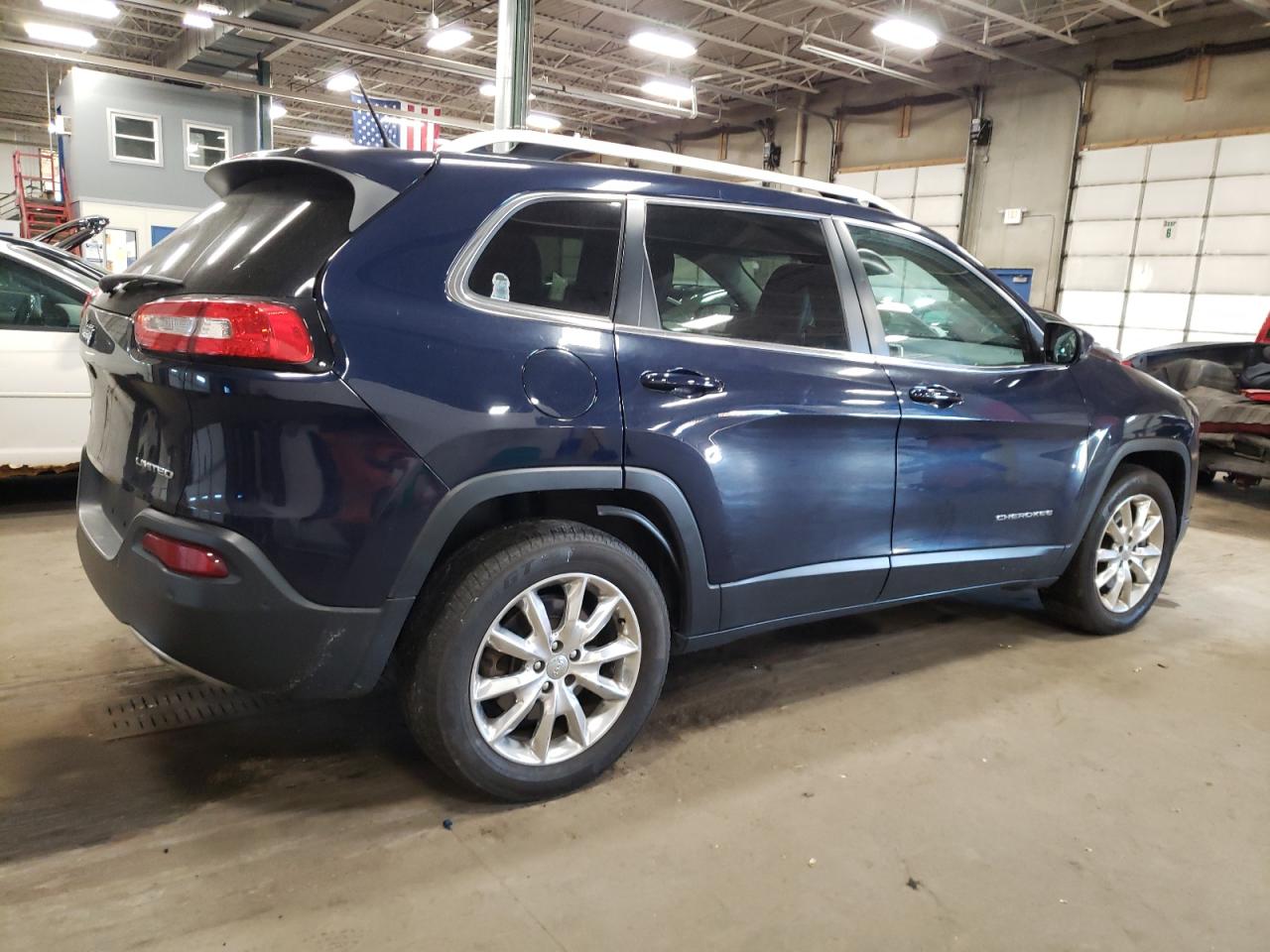 Image 3 of Jeep Cherokee Limited 2014 with VIN 1C4PJMDS9EW302695