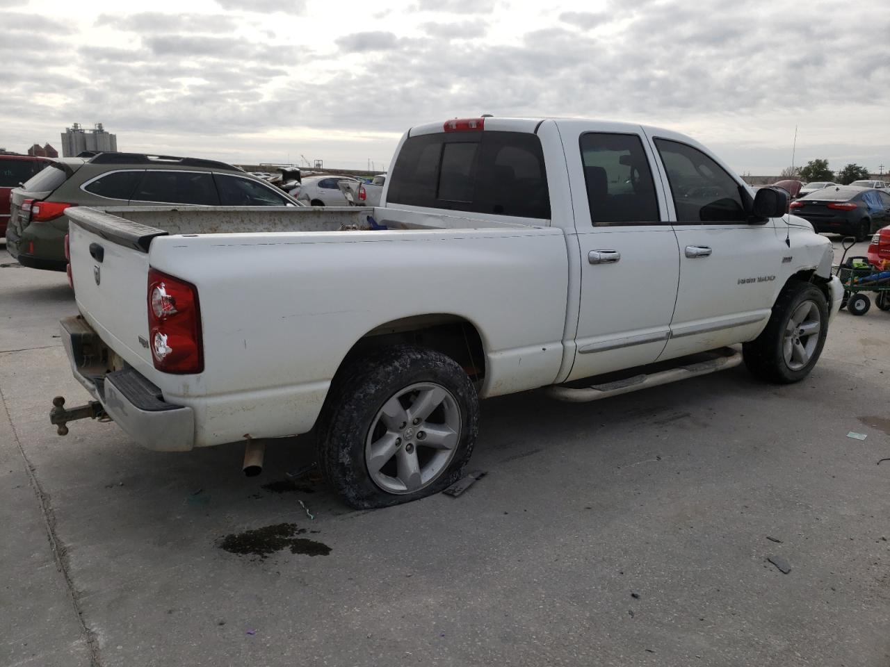 Image 3 of 2007 DODGE RAM 1500 ST 2007 with VIN 1D7HA18247S263933