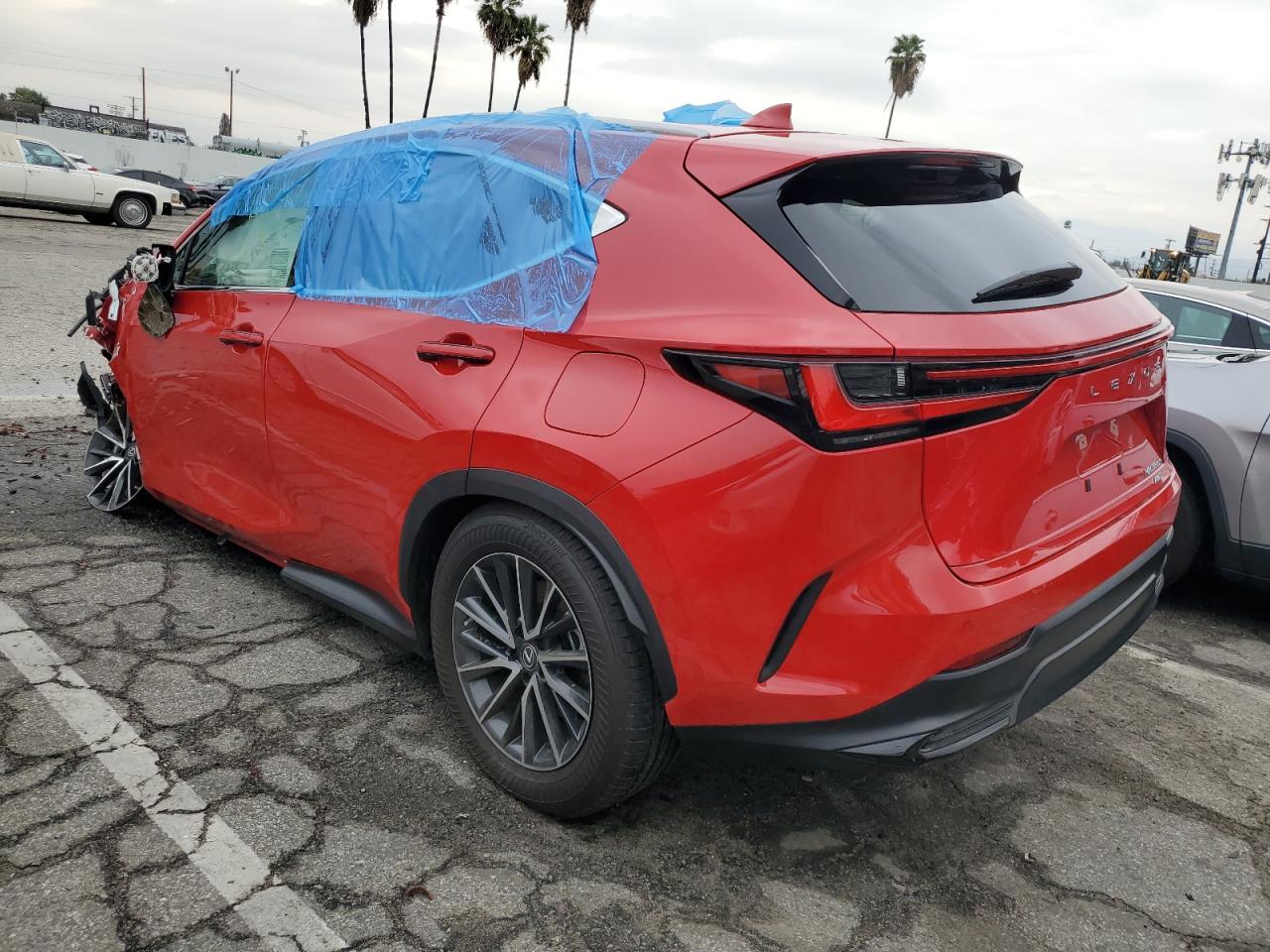 Obraz 2 z 2023 LEXUS NX 350H 2023 z VIN 2T2GKCEZ2PC015015
