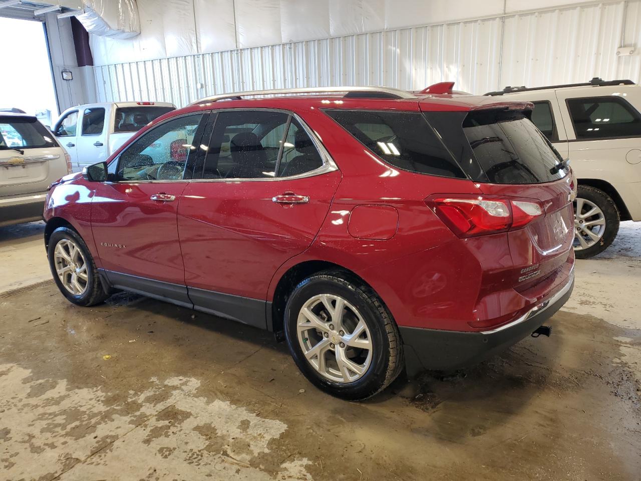 Изображение 2 2021 CHEVROLET EQUINOX PREMIER 2021 с VIN 2GNAXNEV1M6123120