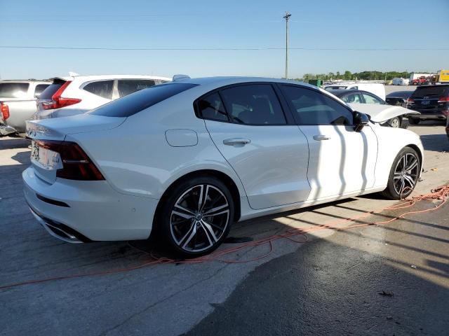 Obraz 3 z 2021 VOLVO S60 T8 RECHARGE R-DESIGN 2021 z VIN 7JRBR0FM9MG112271