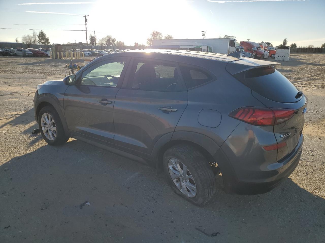 Obraz 2 z 2019 HYUNDAI TUCSON SE 2019 z VIN KM8J2CA45KU860419