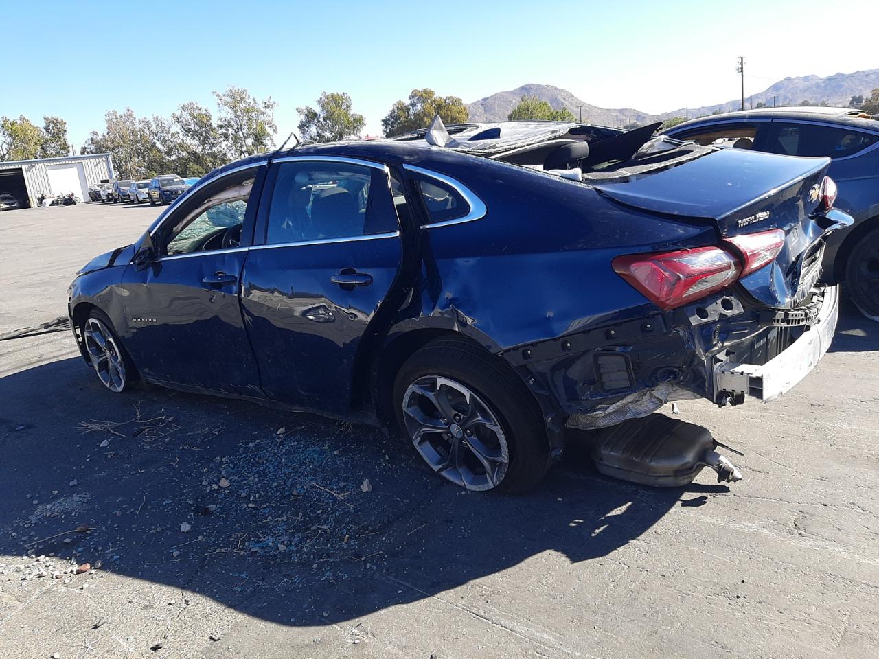 Image 2 of 2021 CHEVROLET MALIBU LT 2021 with VIN 1G1ZD5ST3MF073892