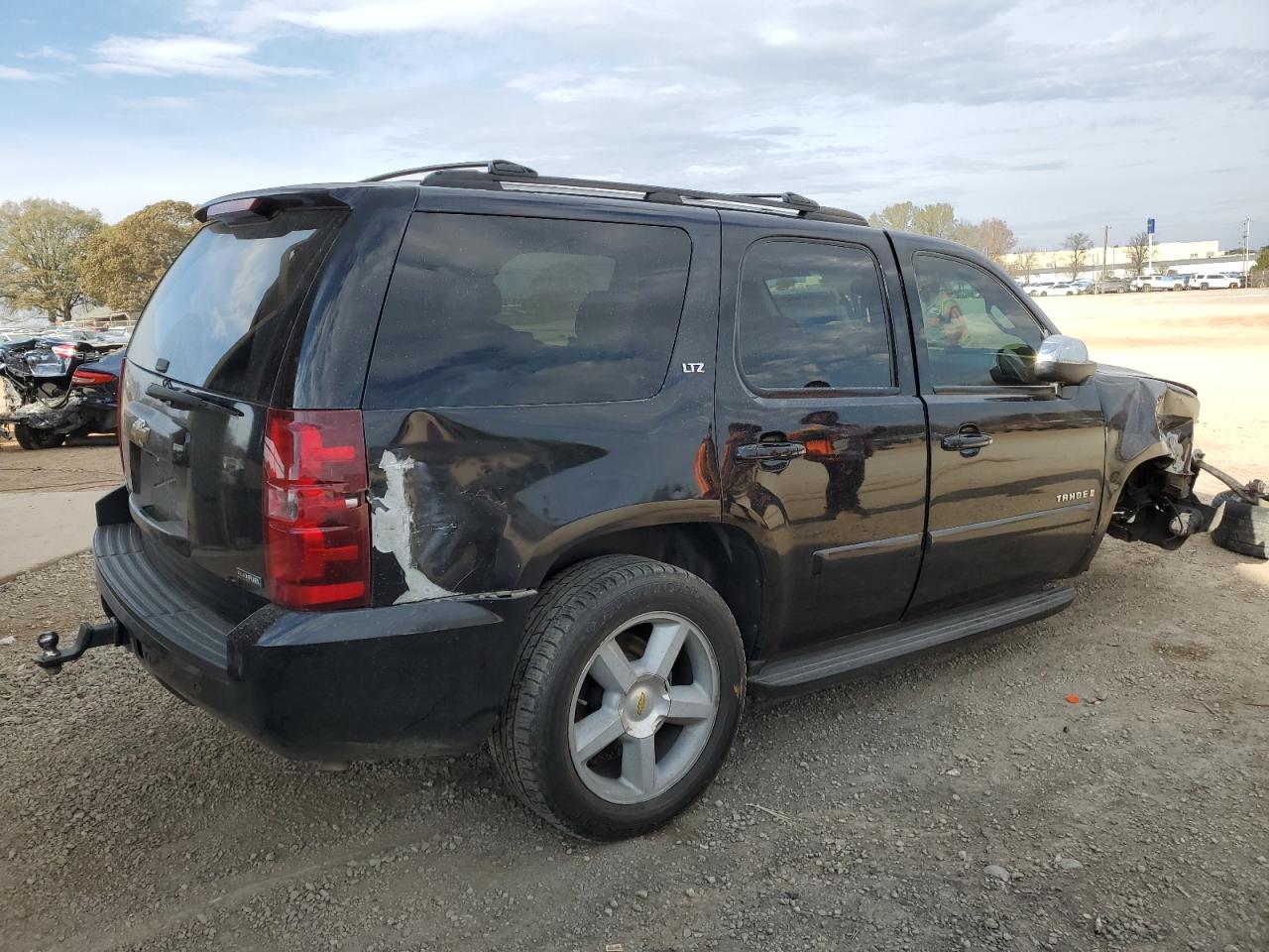 Image 3 of 2007 CHEVROLET TAHOE K1500 2007 with VIN 1GNFK13097R250730