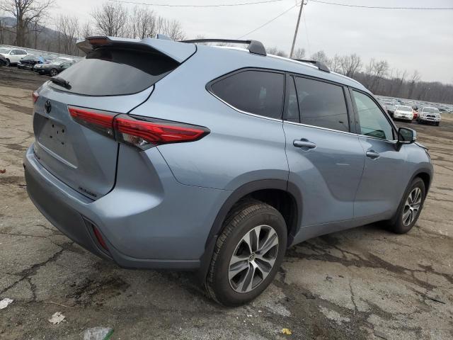 Image 3 of 2021 TOYOTA HIGHLANDER XLE 2021 with VIN 5TDGZRBH6MS153223