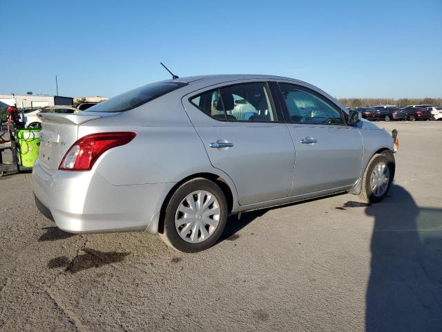 Изображение 3 2019 NISSAN VERSA S 2019 с VIN 3N1CN7AP1KL828568