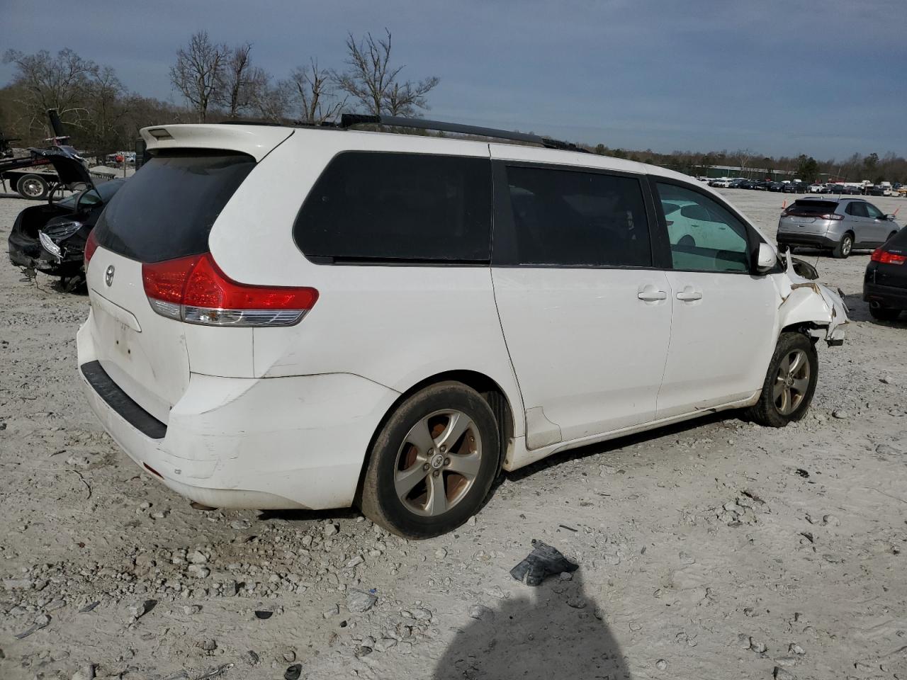 Image 3 of 2012 TOYOTA SIENNA LE 2012 with VIN 5TDKK3DC9CS237239