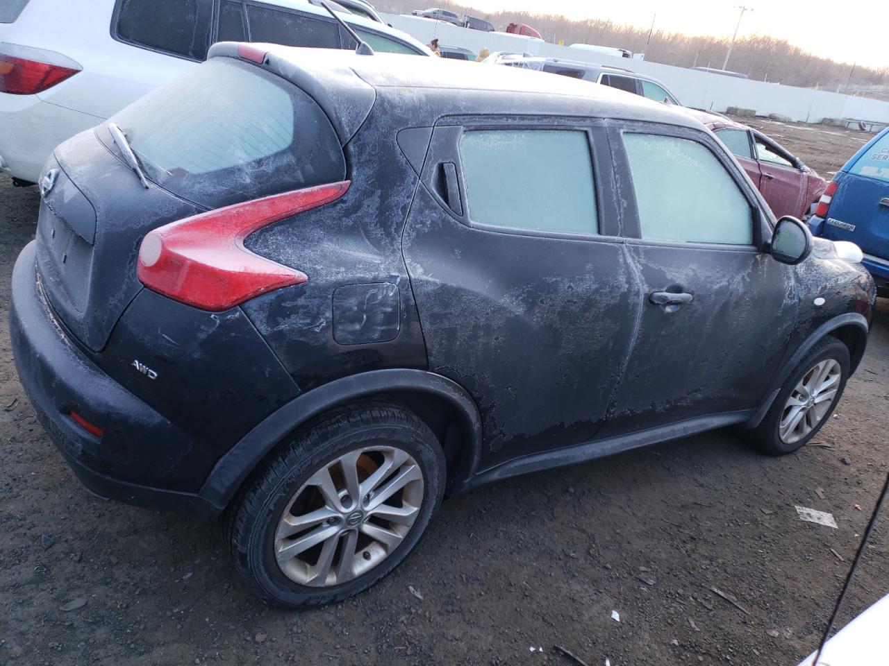 Obraz 3 z 2011 NISSAN JUKE S 2011 z VIN JN8AF5MV4BT008274