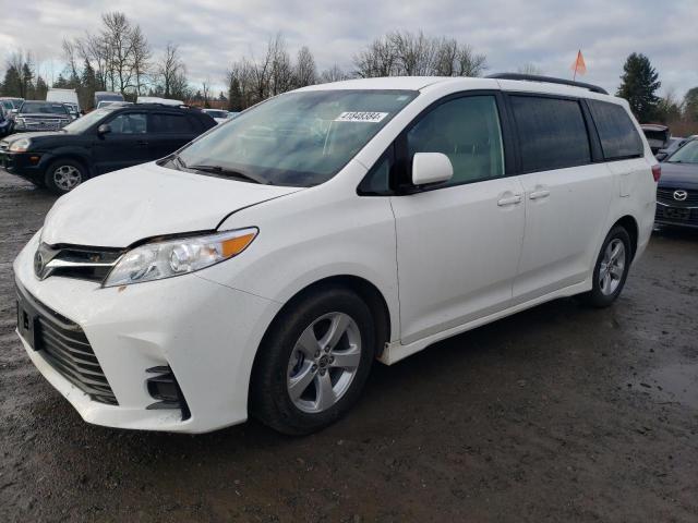 Изображение 2020 TOYOTA SIENNA LE 2020