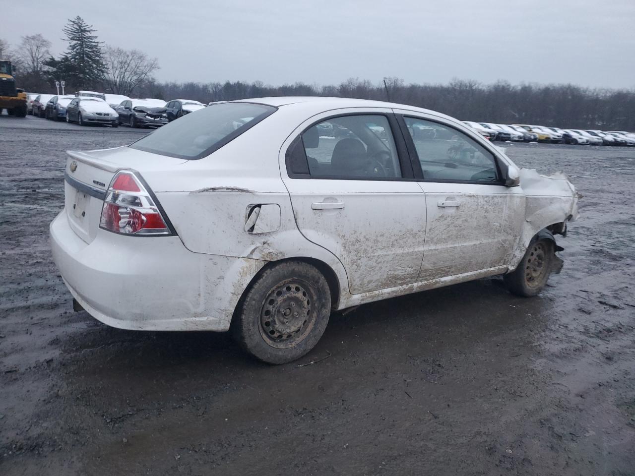 Image 3 of 2010 CHEVROLET AVEO LS 2010 with VIN KL1TD5DE7AB055451