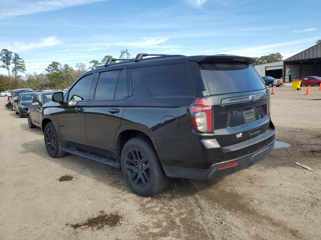 Image 2 of 2021 CHEVROLET TAHOE K1500 Z71 2021 with VIN 1GNSKPKD6MR239847