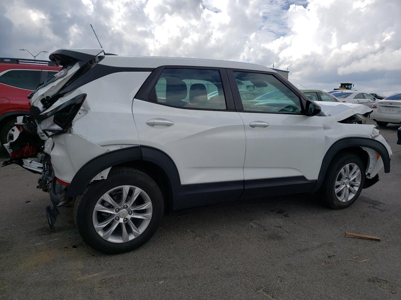 Image 3 of 2022 CHEVROLET TRAILBLAZER LS 2022 with VIN KL79MNSL5NB019023