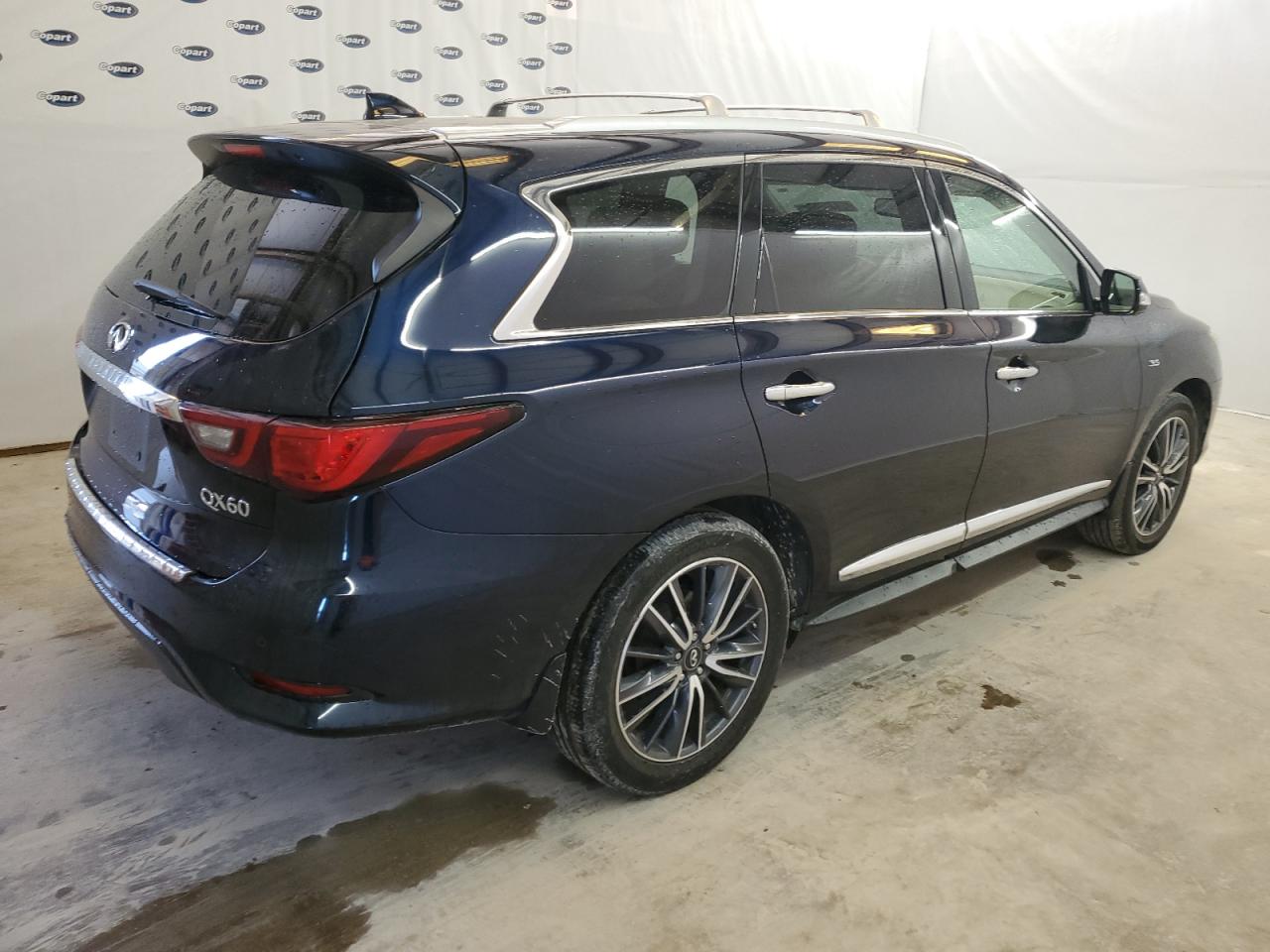 Image 3 of 2019 INFINITI QX60 LUXE 2019 with VIN 5N1DL0MN2KC513357