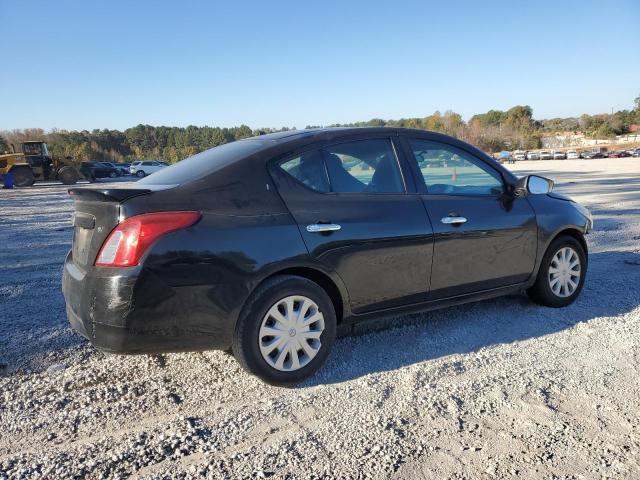 Obraz 3 z 2018 NISSAN VERSA S 2018 z VIN 3N1CN7AP4JL843337