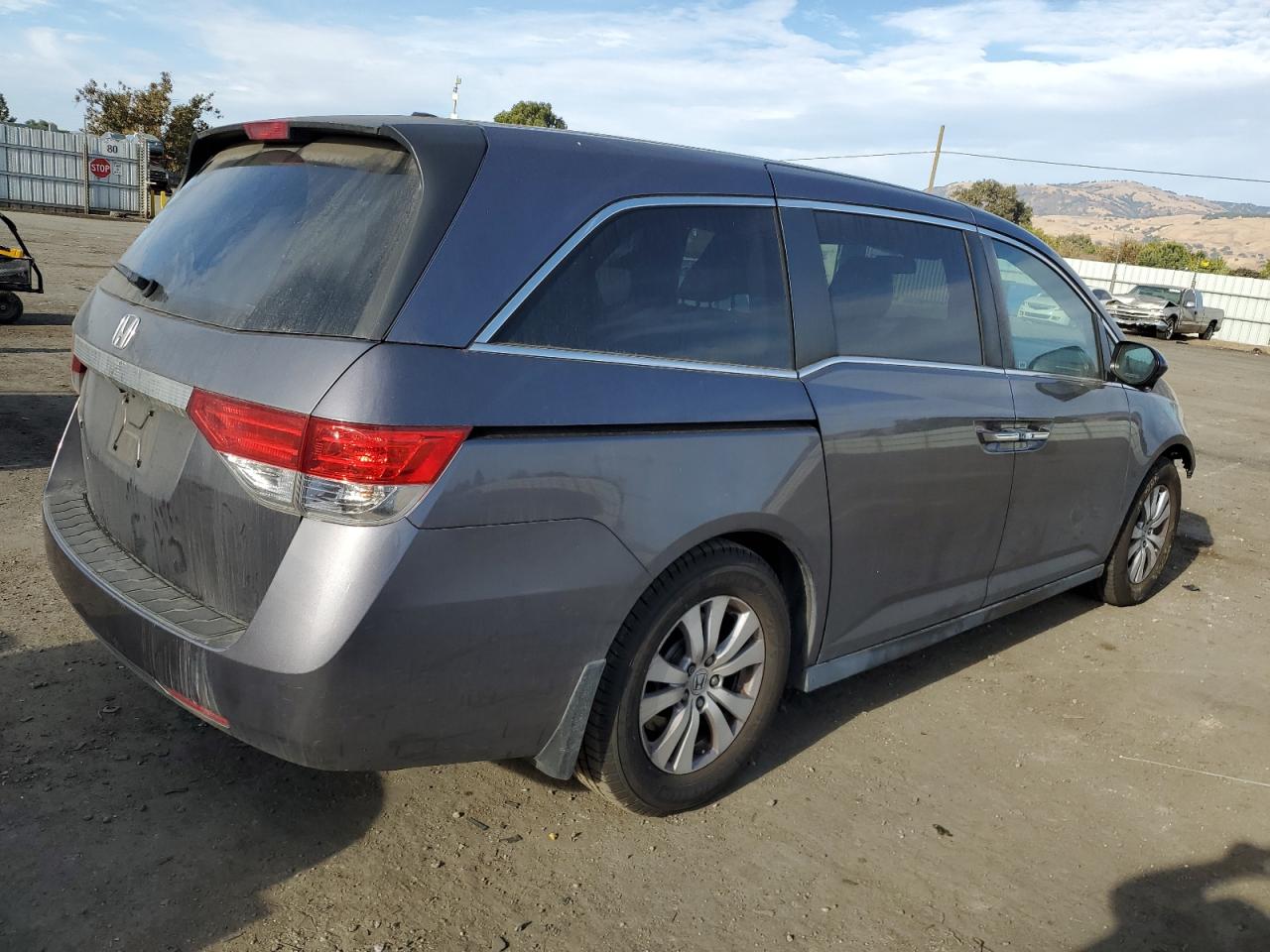 Изображение 3 2015 HONDA ODYSSEY EXL 2015 с VIN 5FNRL5H64FB081597