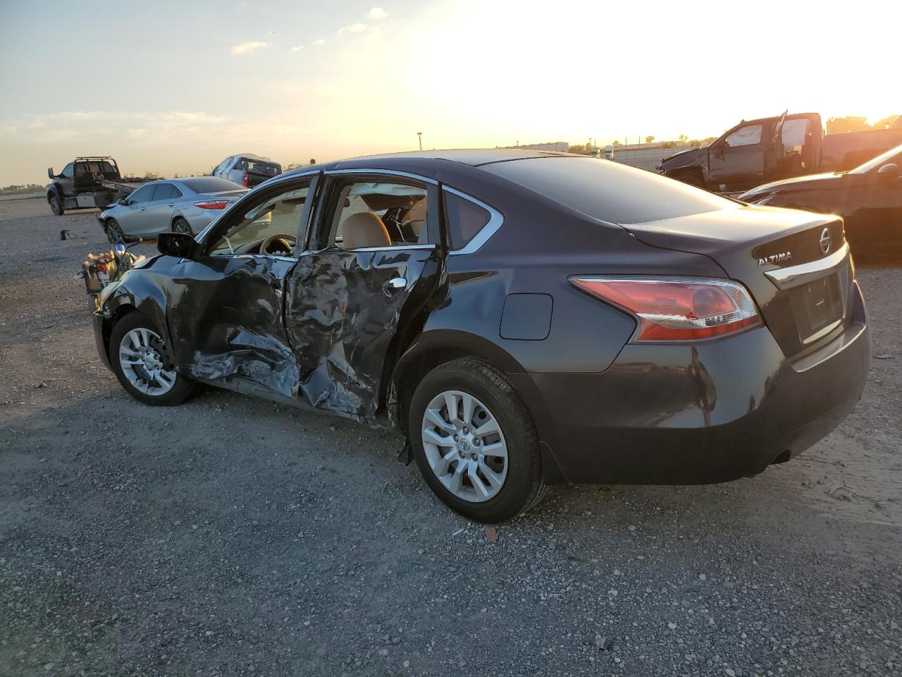 Image 2 of 2015 NISSAN ALTIMA 2.5 2015 with VIN 1N4AL3AP3FN316972