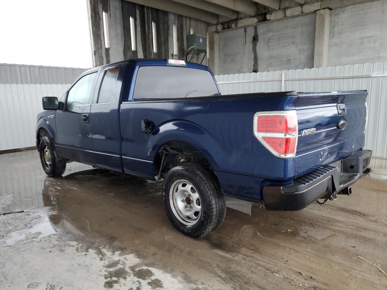 Image 2 of 2011 FORD F150 SUPER CAB 2011 with VIN 1FTFX1CF4BFC06594
