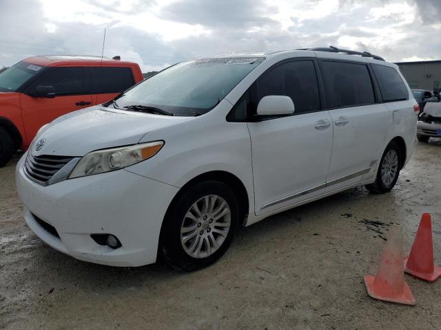 Image 1 of 2013 TOYOTA SIENNA XLE 2013 with VIN 5TDYK3DC1DS389902
