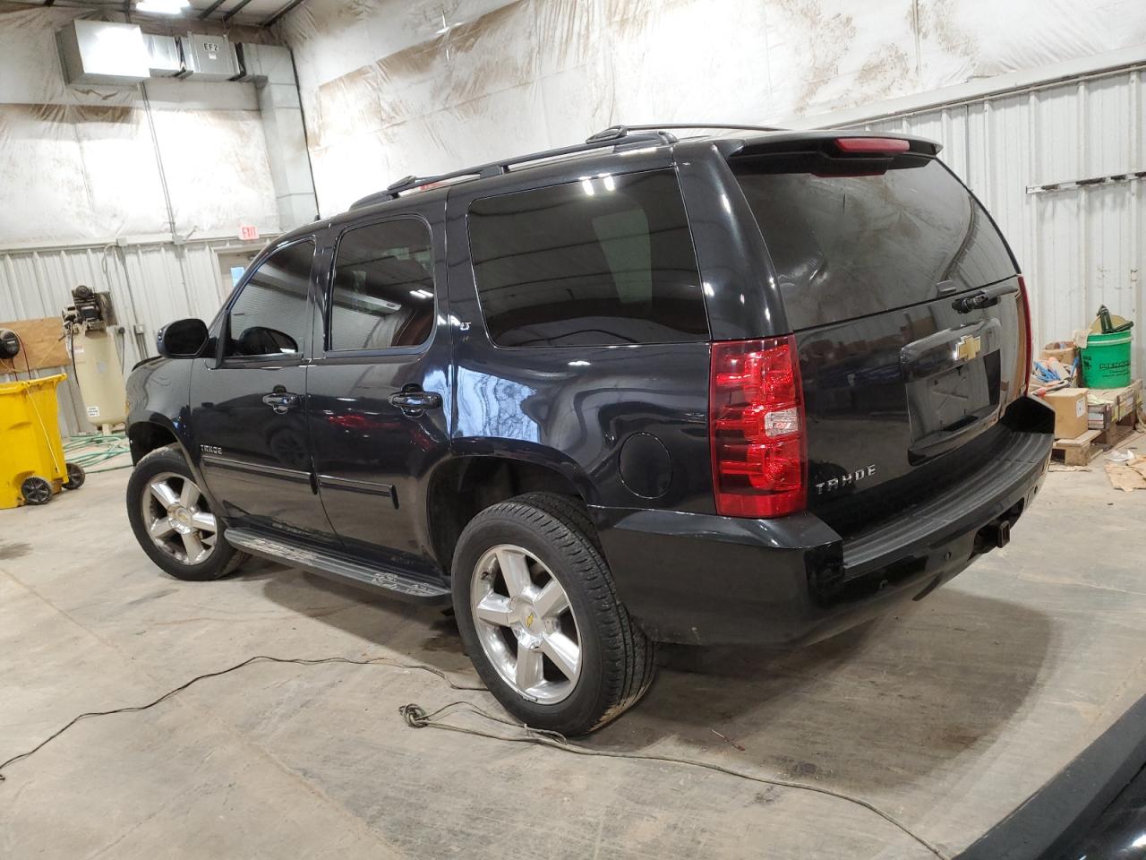 Obraz 2 z 2011 CHEVROLET TAHOE K1500 LT 2011 z VIN 1GNSKBE06BR377493