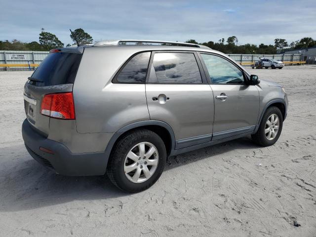 Image 3 of 2013 KIA SORENTO LX 2013 with VIN 5XYKT3A67DG327385