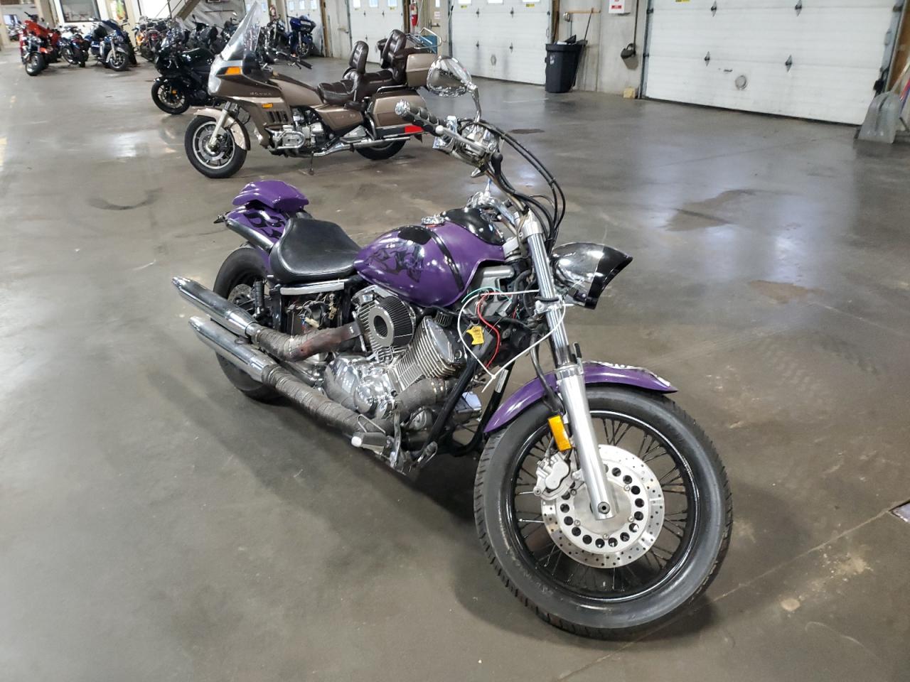 Изображение 1 2001 YAMAHA XVS1100  2001 с VIN JYAVP11E51A014582