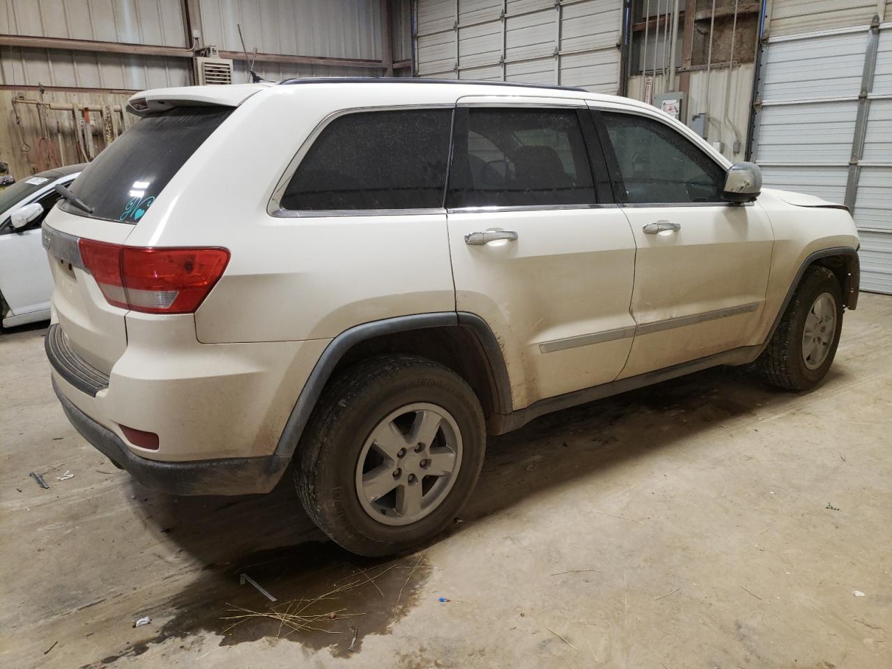 Obraz 3 z 2012 JEEP GRAND CHEROKEE LAREDO 2012 z VIN 1C4RJEAG5CC237633